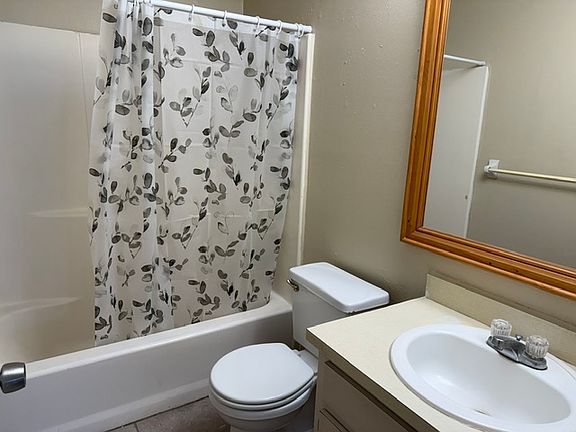2nd image of 3442 Kelly Ct #3442