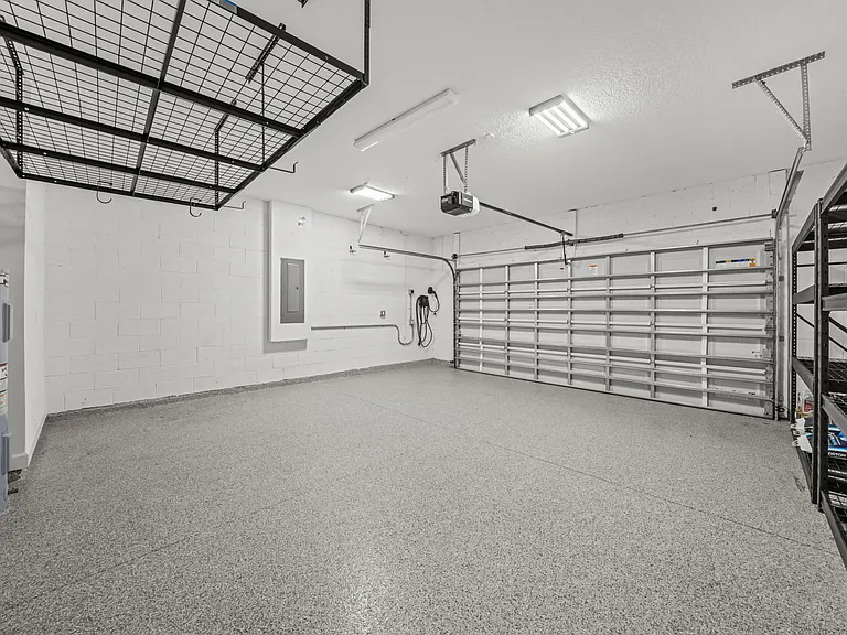 640 Veridian Cir NW — Photo 34