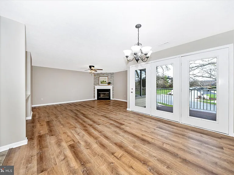 2112 Whitehall Rd #1C — Photo 10
