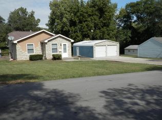 812 E Devon St, Independence, MO 64055