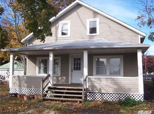 31 Union St, Ronkonkoma, NY 11779