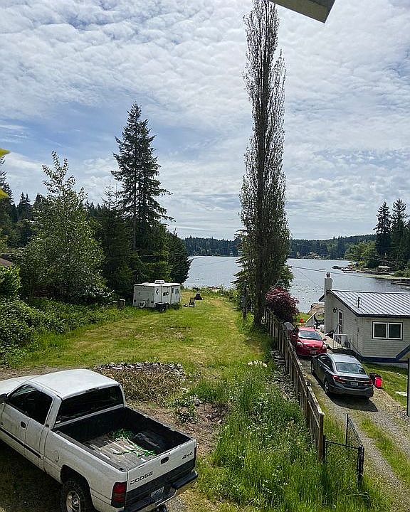 2nd image of 18830 Lerch Rd