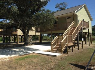 105 Fulton St, Cameron, LA 70631