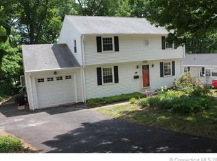 28 Tufts St, Bristol, CT 06010