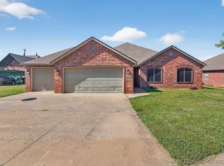 9900 N 114th East Ave, Owasso, OK 74055