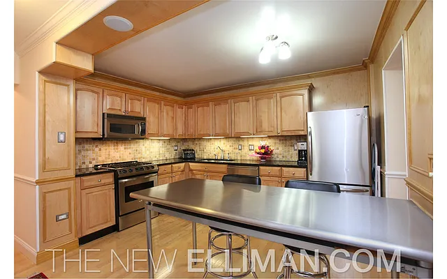 Sold by Douglas Elliman | media 23