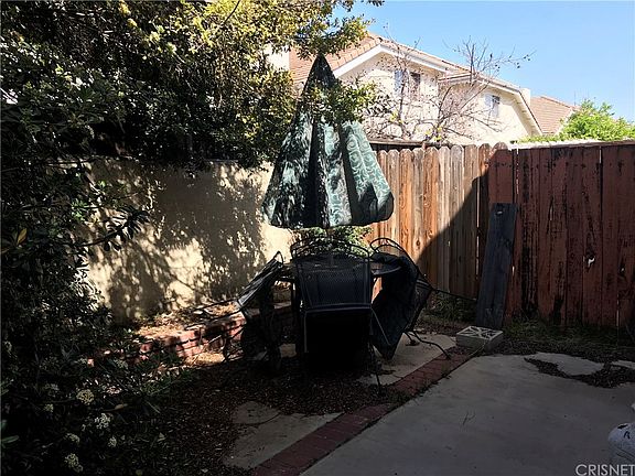 5th image of 21037 Gault St Unit 3