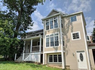 138 Onota St, Pittsfield, MA 01201