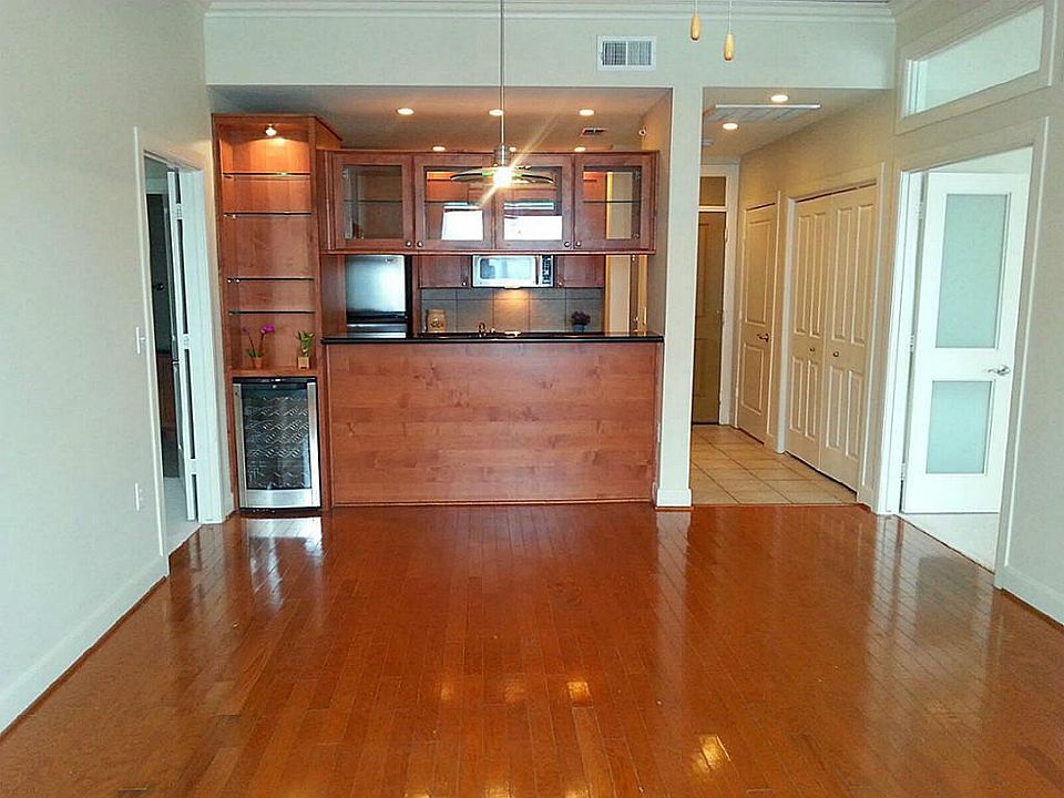 1st image of 1010 Rosine St APT 304