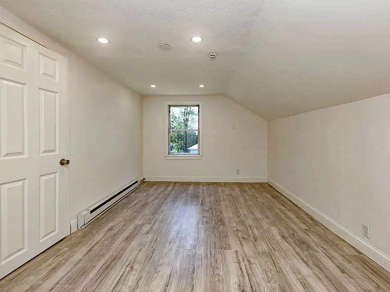 330 Naugatuck Ave — Photo 39