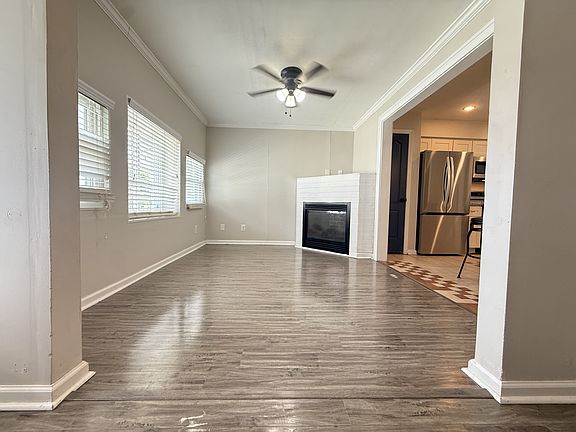 4th image of 1072 Taylor Rd
