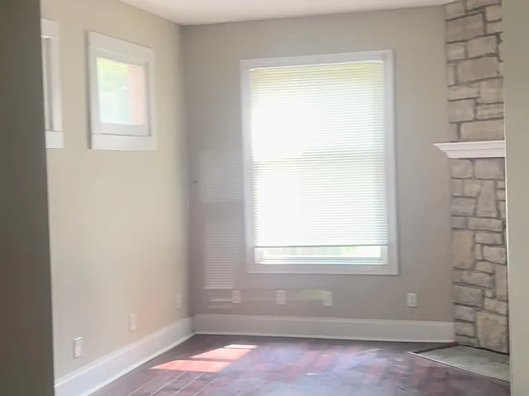 2380 Indiana Ave — Photo 16