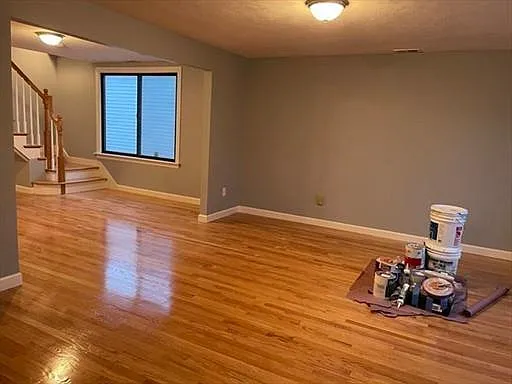 90 Fernwood Ave #2 — Photo 2
