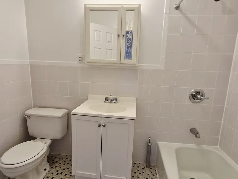355 W 85th St #66 — Photo 4