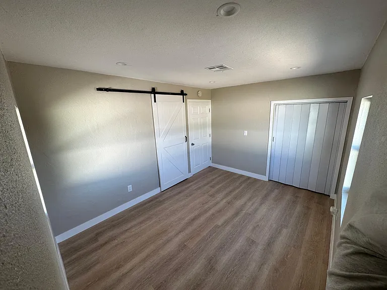 3343 Wallace St — Photo 11