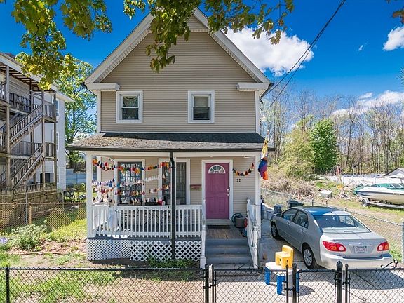 2nd image of 32 Randall Pl
