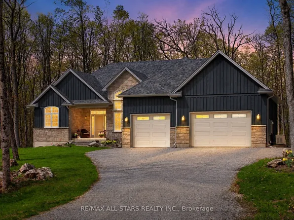 81 Lakeland Ave, Trent Lakes, ON K0L 1J0