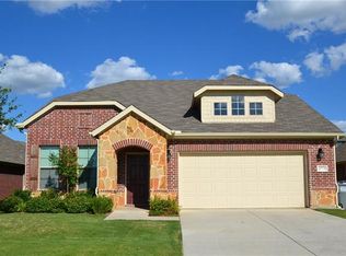2773 Crescent Lake Dr, Little Elm, TX 75068