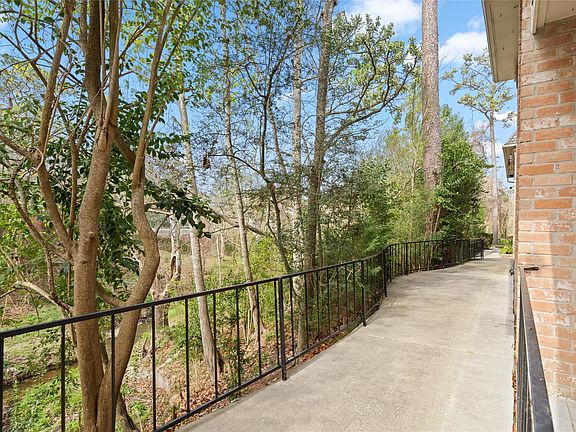 3rd image of 2238 S Piney Point Rd APT 102