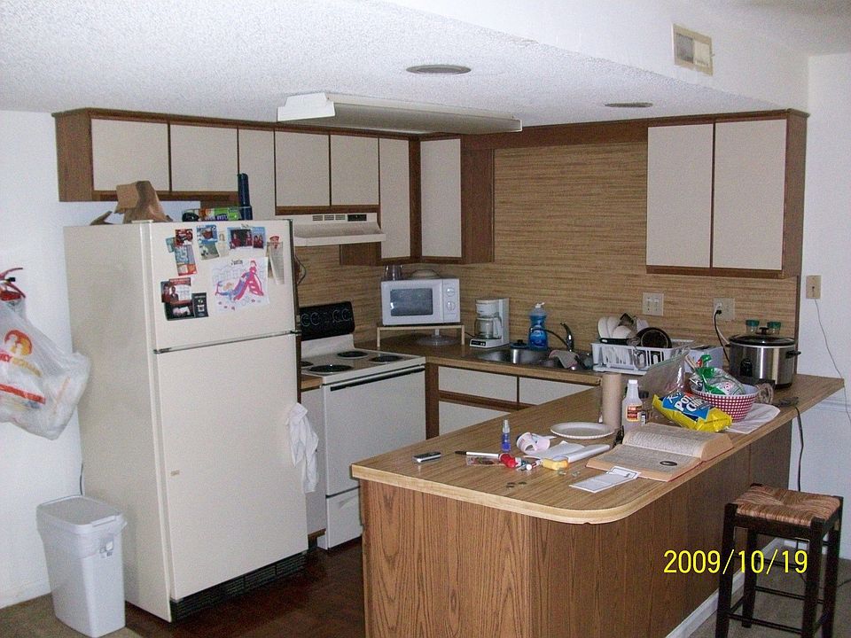2nd image of 1400 Deer Creek Rd Unit D