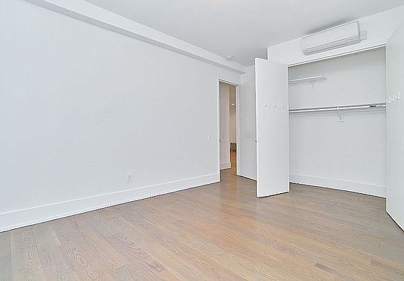 4th image of 770 Saint Marks Ave APT 4F
