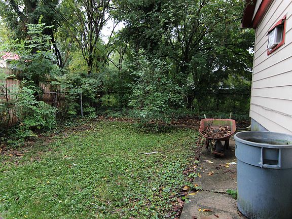 5th image of 1757 Jackson St