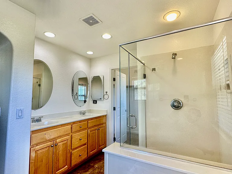 683 Castle Haven Dr — Photo 10