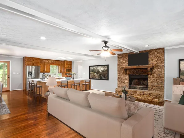 1191 Collins Rd, Ohatchee, AL 36271