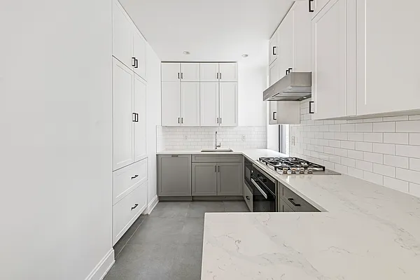 Rented by Compass | media 38