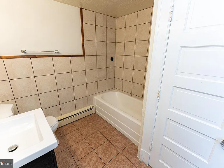 733 Camden Ave #B — Photo 38