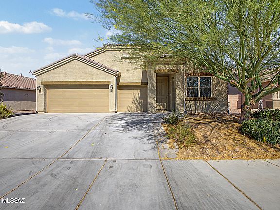 3rd image of 9794 N Howling Wolf Rd