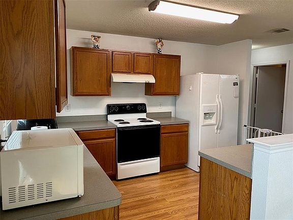 3rd image of 215 Brandie Mac Ln