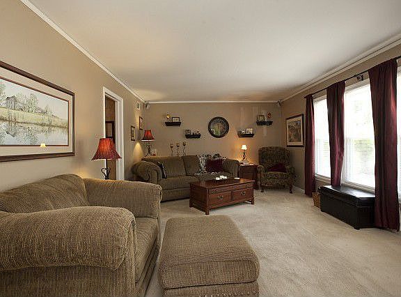 Formal living large windows