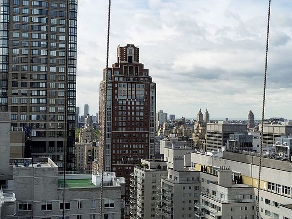 3rd image of 304 E 65th St APT 30B