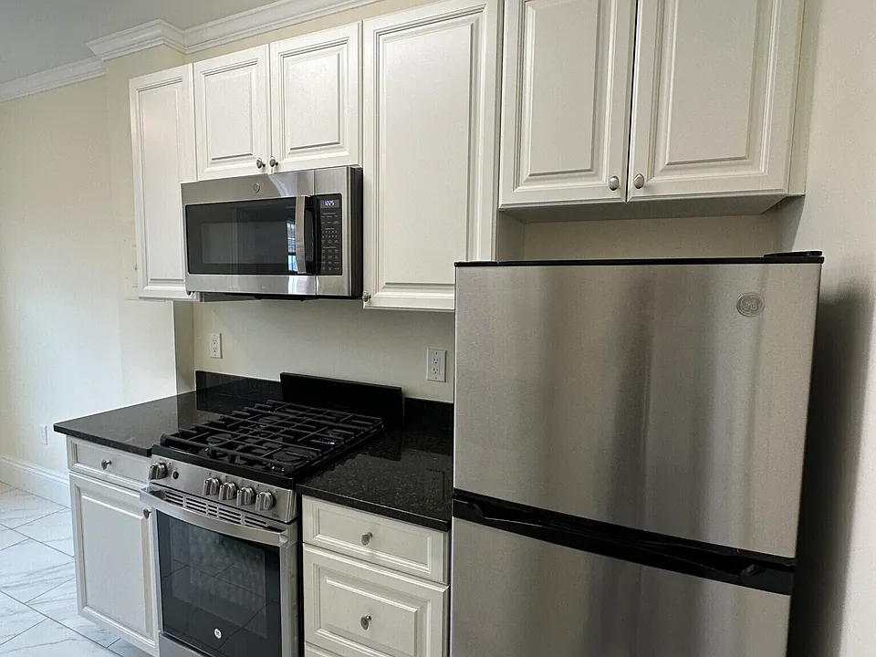 22 Chauncy St #20