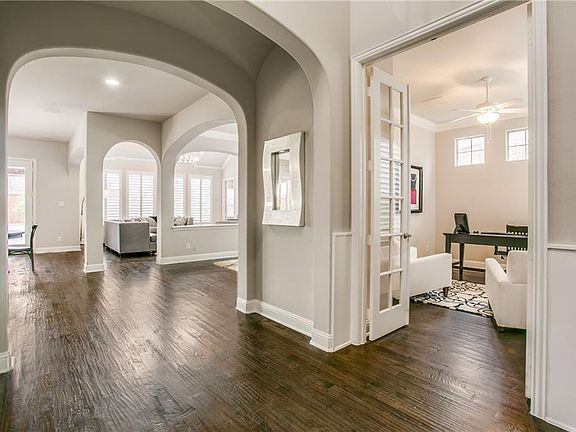 4th image of 15196 Bardwell Ln