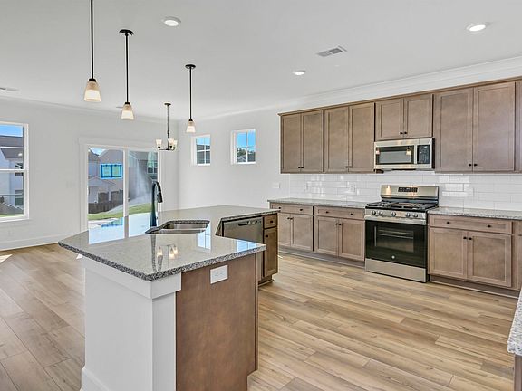 7th image of this home