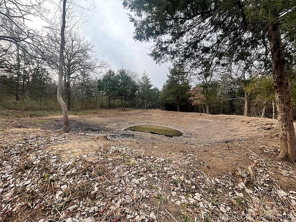 5th image of 1327 McClain Rd