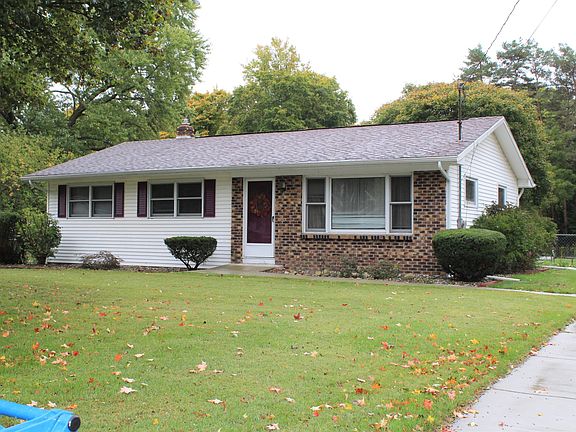 2nd image of 408 N Dr W