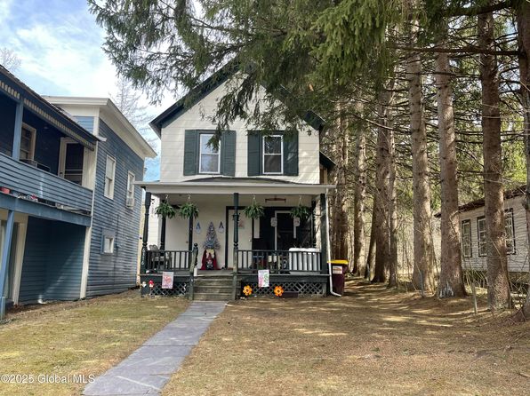 6376 US Route 9, Chestertown, NY 12817