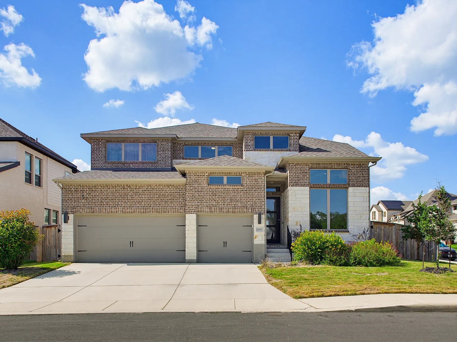 4 bed, 3.5 bath, 3203 sqft, $3,350 — Photo 2