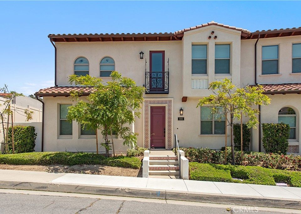 1st image of 886 Francesca Dr