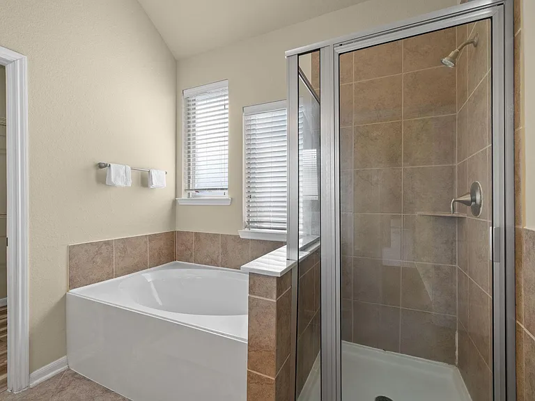 9306 Atwood Ridge Ln — Photo 14