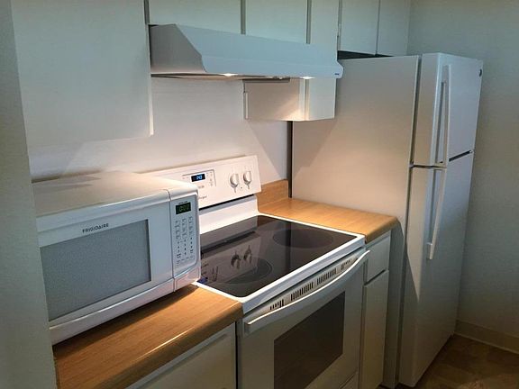 4th image of 3248 Shelter Creek Ln