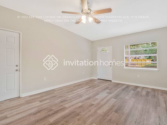 4th image of 1736 Loyola Dr N
