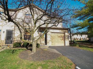 696 Keys View Ct #77, Columbus, OH 43085