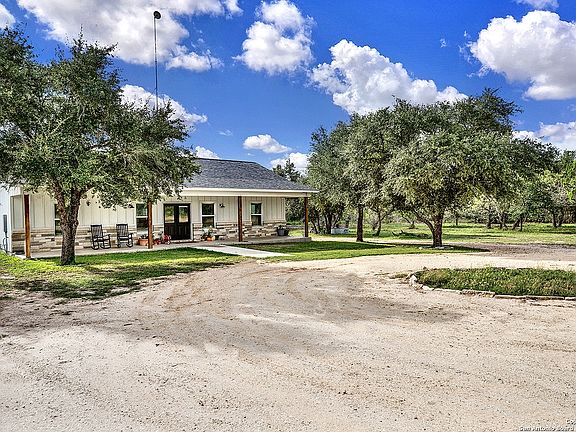 2nd image of 106 COUNTY ROAD 213