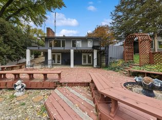 1522 Lake Holiday Dr, Sandwich, IL 60548