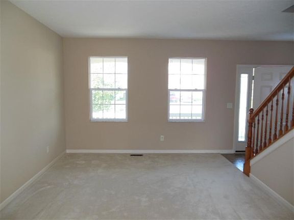 5th image of 921 Fortkort Dr
