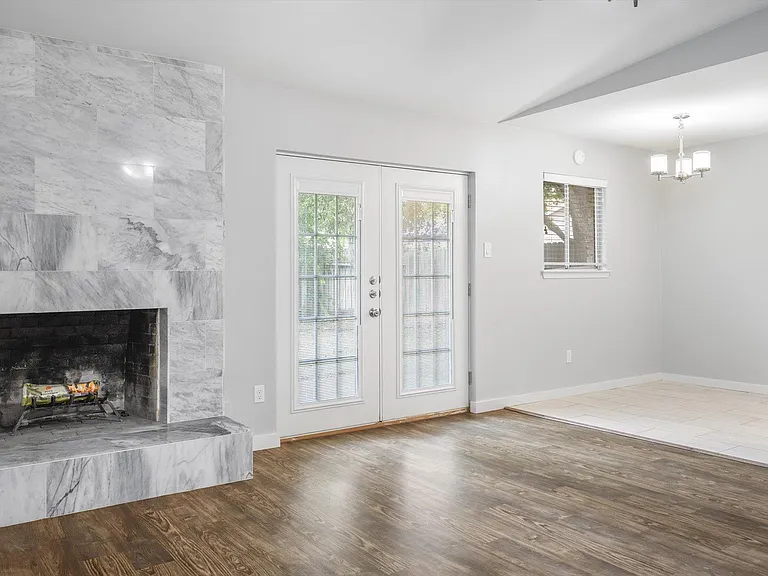 12902 Lamplight Village Ave — Photo 27